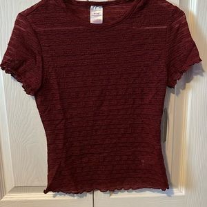 women’s maroon top medium